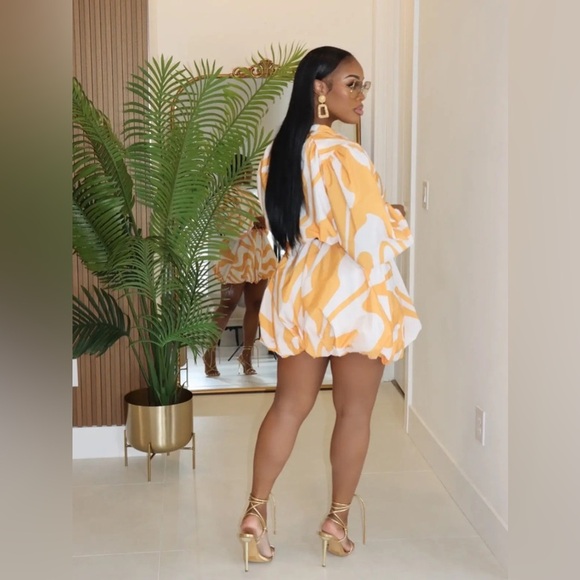 Creamsicle Sporty Lightweight Bubble Mini Skirt & Cropped Jacket 2 Piece Set - Picture 2 of 5